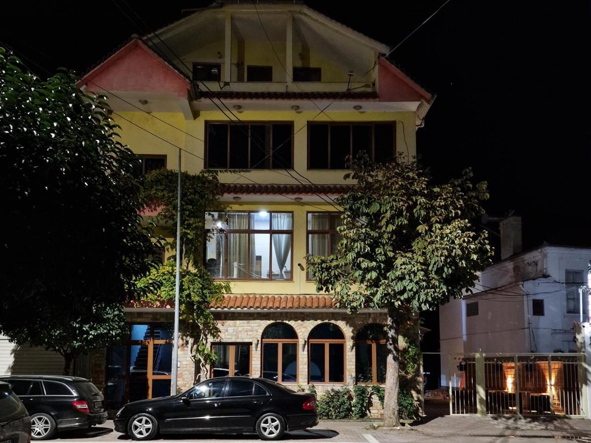 Hotel Restaurant Savoja Πόγραδετς Εξωτερικό φωτογραφία
